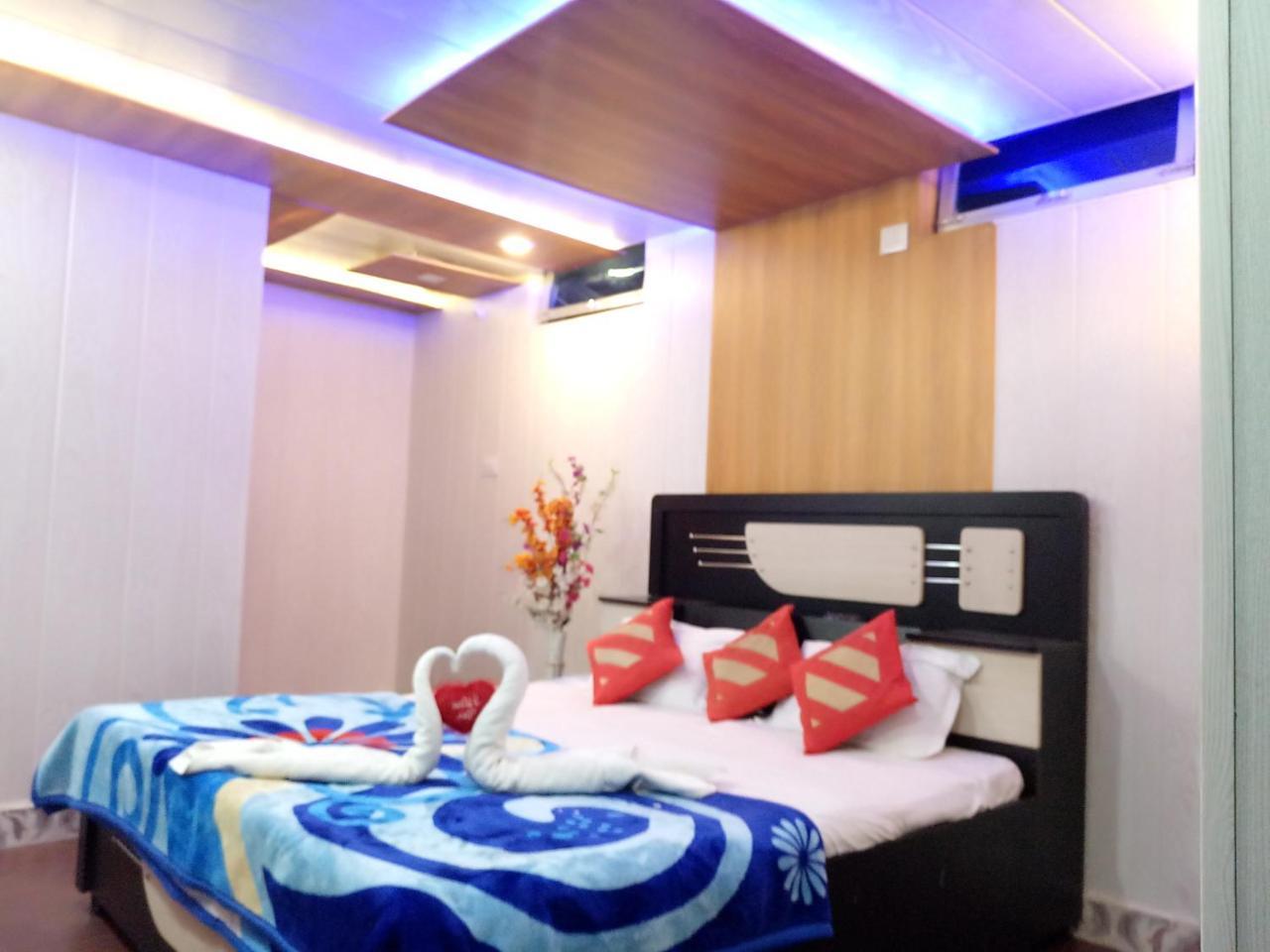ฮาเวลี ธาราครห์ พาเลซ Hotel บุนดิ ภายนอก รูปภาพ