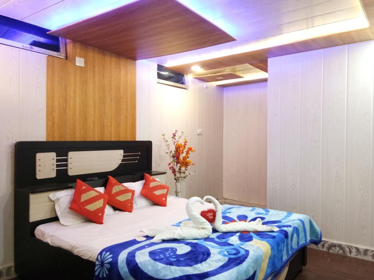 ฮาเวลี ธาราครห์ พาเลซ Hotel บุนดิ ภายนอก รูปภาพ
