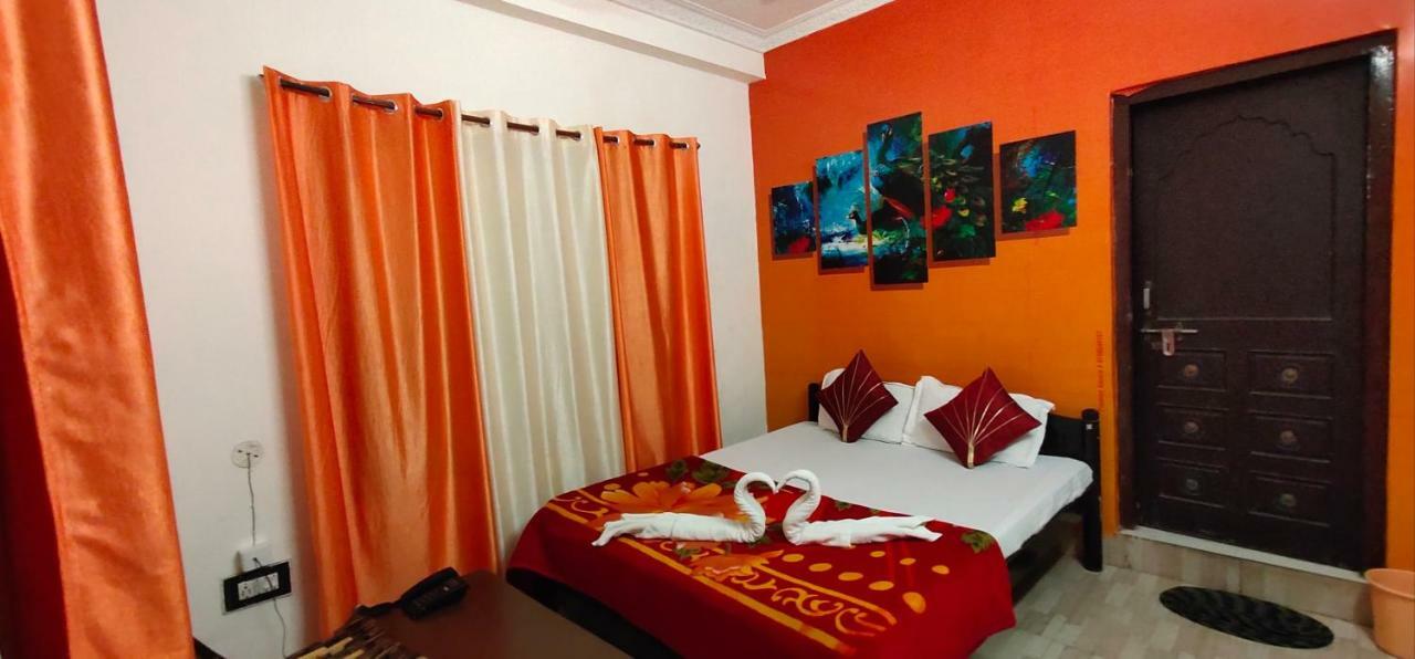 ฮาเวลี ธาราครห์ พาเลซ Hotel บุนดิ ภายนอก รูปภาพ