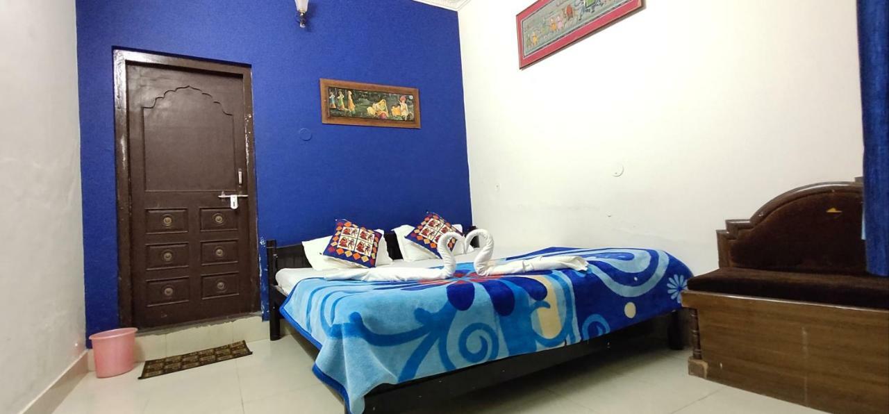 ฮาเวลี ธาราครห์ พาเลซ Hotel บุนดิ ภายนอก รูปภาพ